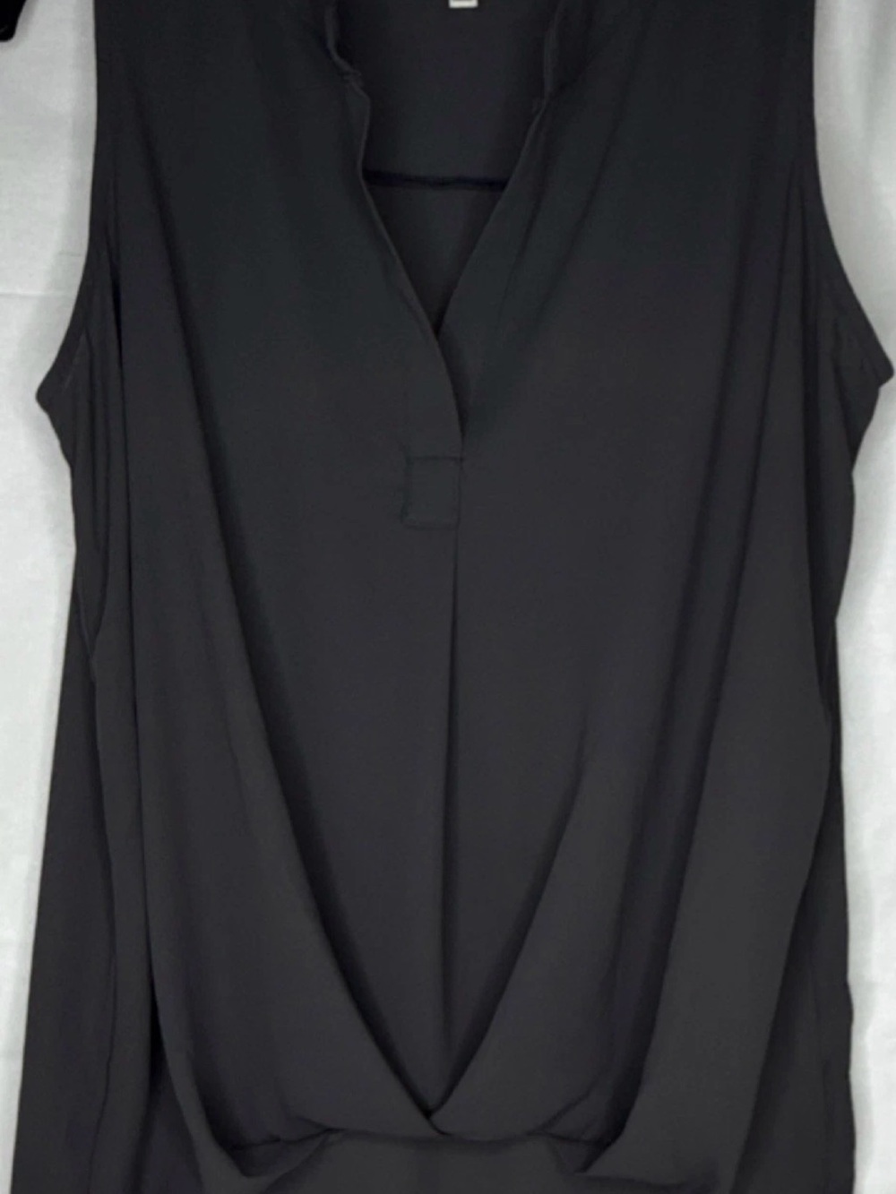 Zenana Outfitters Black Sleeveless V-Neck Draped Camisole
